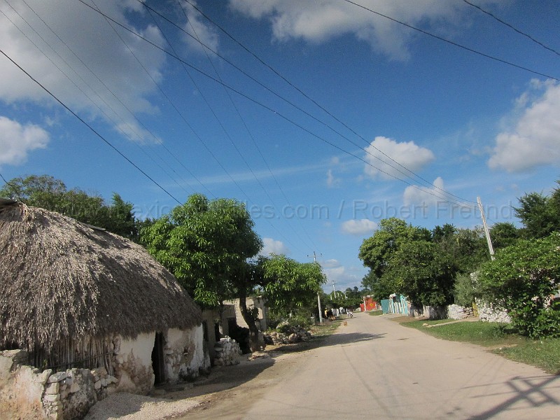 mayan_santacruz04.JPG - Documantary photos of villages of Calkani, Campeche november 2011